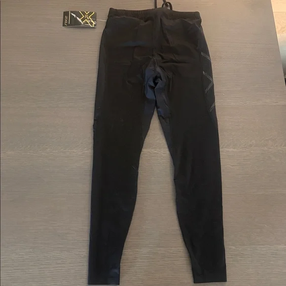 2XU - Picture 4 of 4